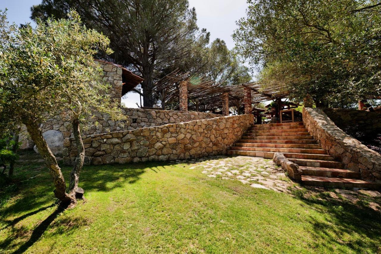 Domaine Pozzo Di Mastri Hotel & Spa Figari  Εξωτερικό φωτογραφία