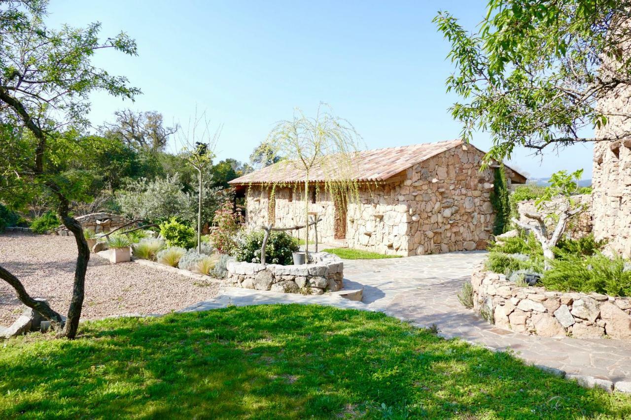 Domaine Pozzo Di Mastri Hotel & Spa Figari  Εξωτερικό φωτογραφία